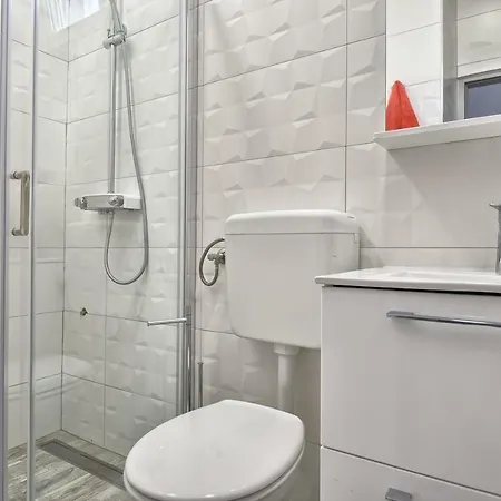 20m From Arena Apartment